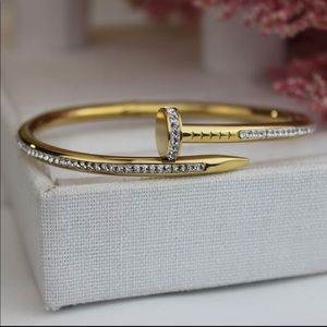 Nail Style Bangle